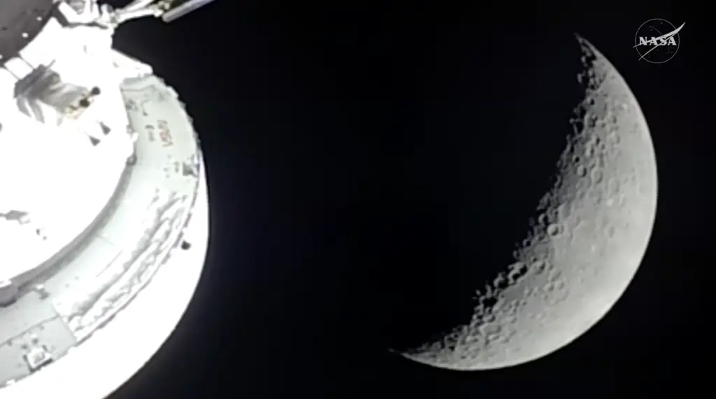 Orion en orbite lunaire