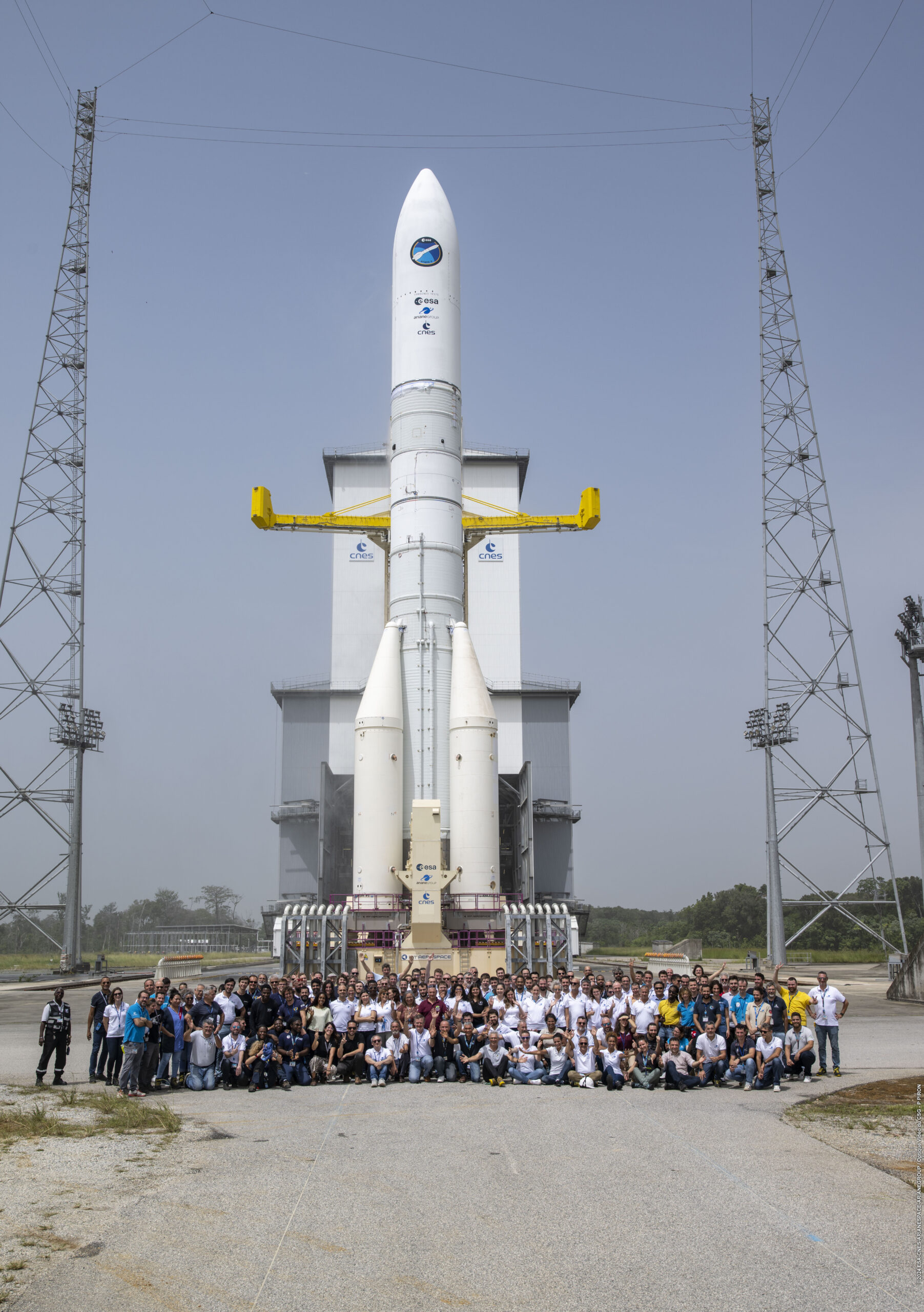 Ariane 6 fusée ESA pas de tir Kourou équipe lanceur européen autonomie spatiale